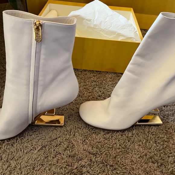 Fendi White Boots - Picture 2 of 3